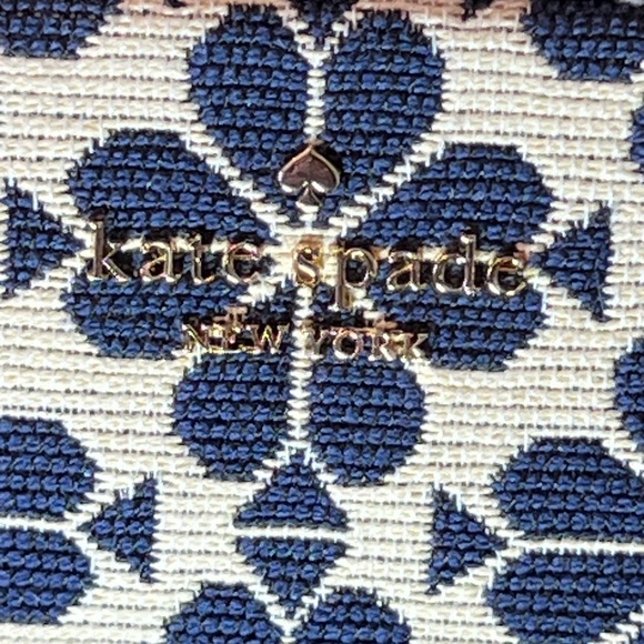 Kate Spade New York Flower Jacquard Crossbody, *HOST PICK* - Picture 4 of 11